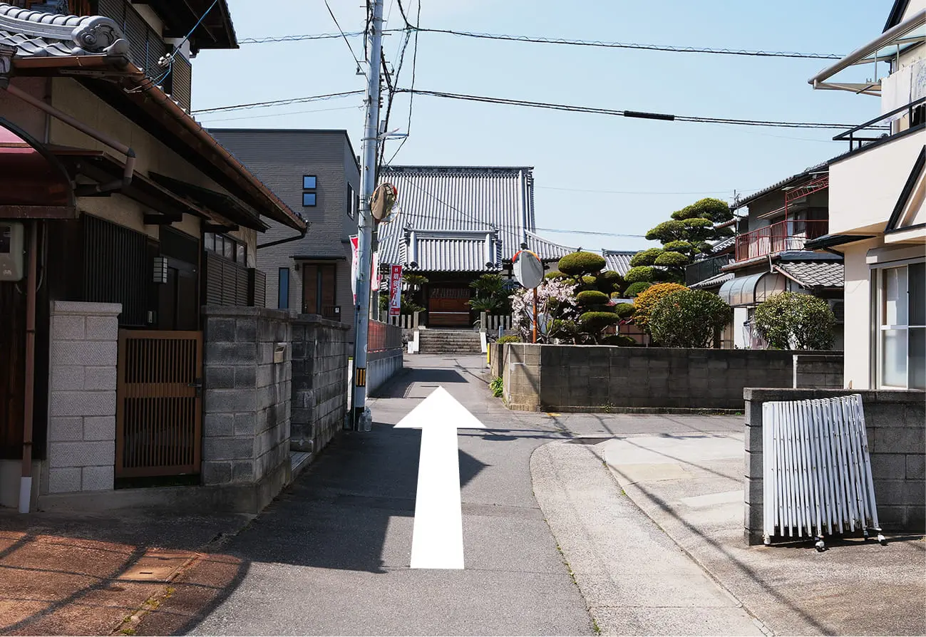 細い道の画像